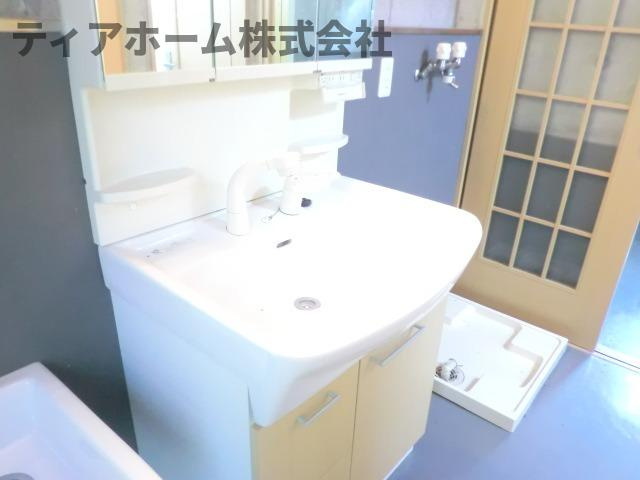 大和高田市大字礒野のアパートの洗面所