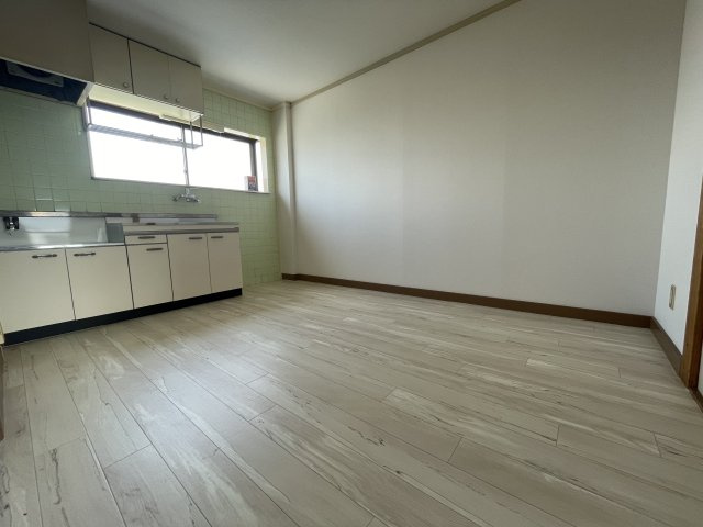 レジデンス宮本の居間・リビング
