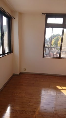 京都市左京区静市市原町の賃貸マンションの内装