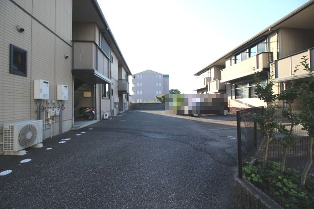 K’Sハウスの駐車場|カースペースがあります