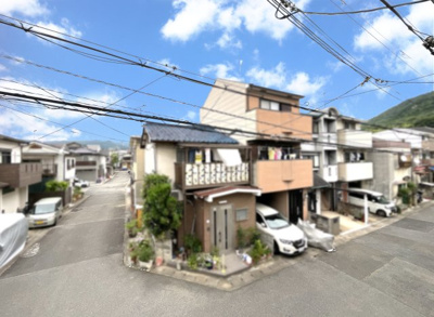 【展望】 | 山科区大塚檀ノ浦　中古戸建 | 【物件からの眺望】前道がL字になっており開放的！交通量の少ない閑静な住宅街です