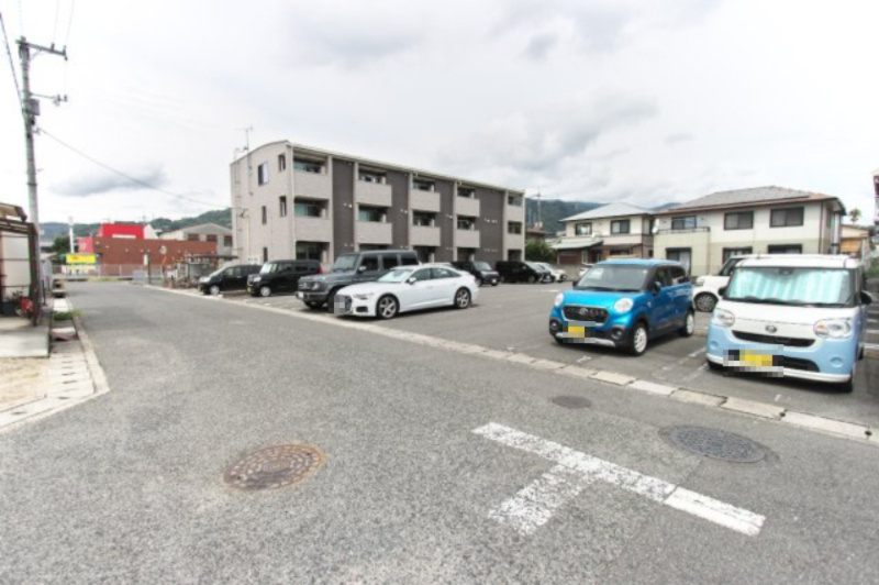 呉市広古新開１丁目の駐車場