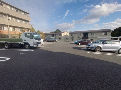 エスポワールＡの駐車場