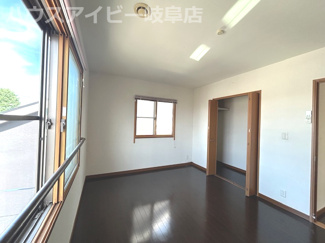 【洋室】 | 笠松町門前町！鉄筋コンクリート造3階建て築17年！西笠松駅まで徒歩3分！駐車場1台！近隣駐車場あり！ | 笠松町門前町！鉄筋コンクリート造3階建て築17年！西笠松駅まで徒歩3分！駐車場1台！近隣駐車場あり！