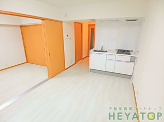 【居間・リビング】 | ＬＤＫ１０.５帖と洋室６帖