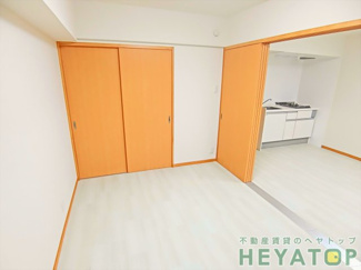 【内装】 | 洋室６帖とＬＤＫ１０.５帖