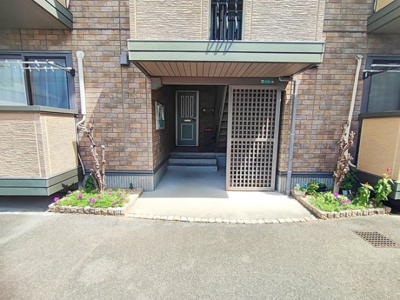 【エントランス】 | ボナール安岡