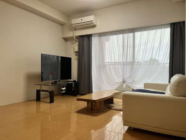 【居間・リビング】の画像