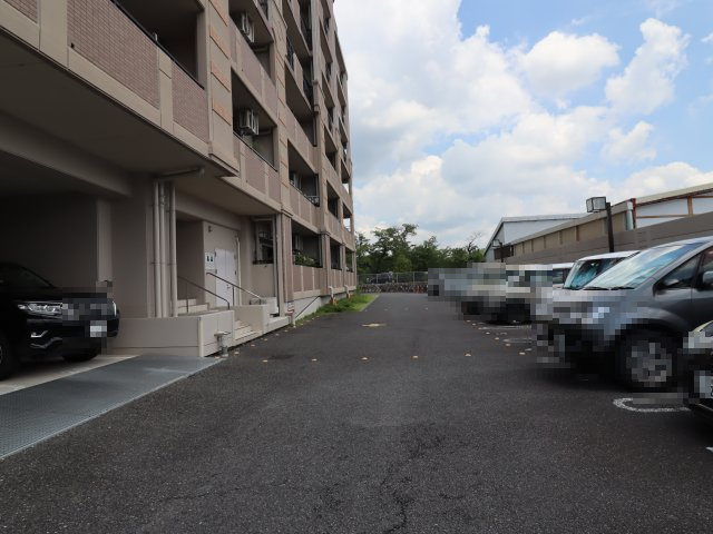 【駐車場】の画像