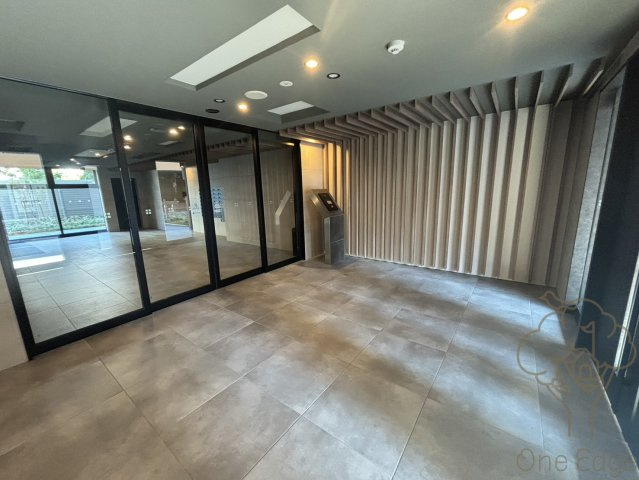 MELDIA CREST TAPP新大阪WESTのロビー