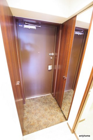 アーバンフラッツ西中島　仲介手数料無料の玄関