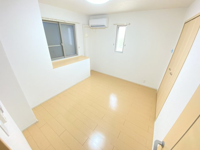 【洋室】 | サンフラット布忍