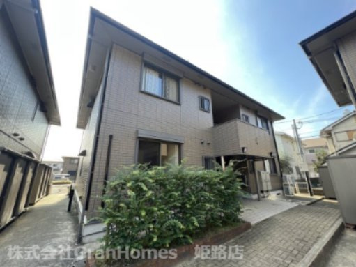 オークヒルズＣ棟の外観