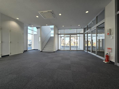 【エントランス】 | ＩＳＳＥＩ研究学園ビル