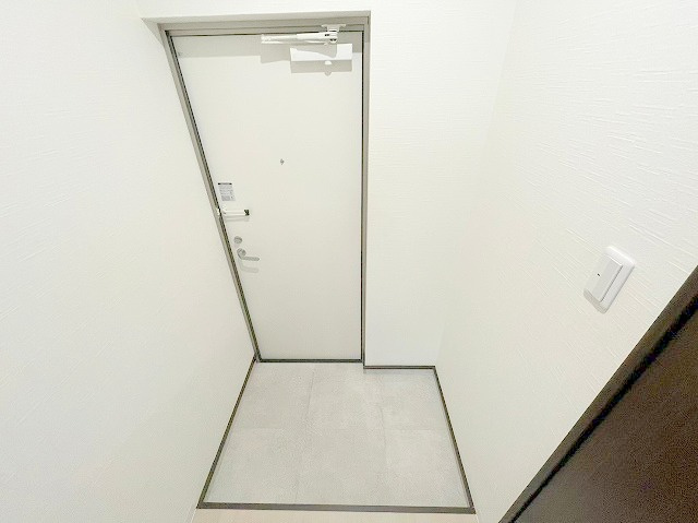 エム・ステージ新大阪の玄関