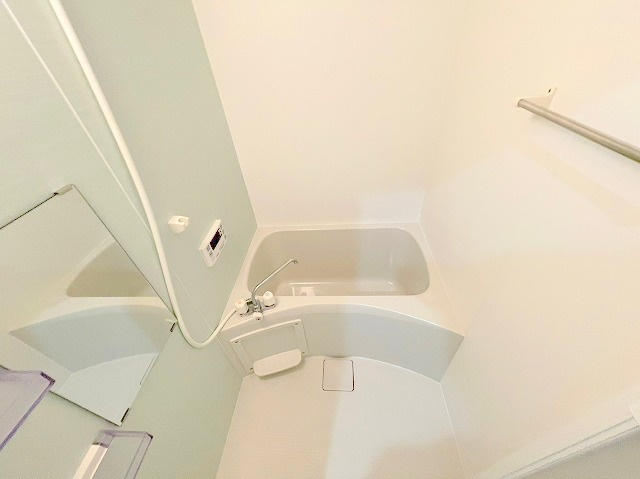 エム・ステージ新大阪の浴室