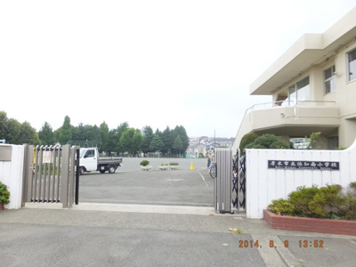 厚木市立依知南小学校まで２００ｍ