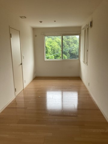 【洋室】 | 湖西市新所原　3SLDKの戸建て