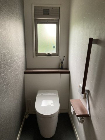 【トイレ】 | 湖西市新所原　3SLDKの戸建て