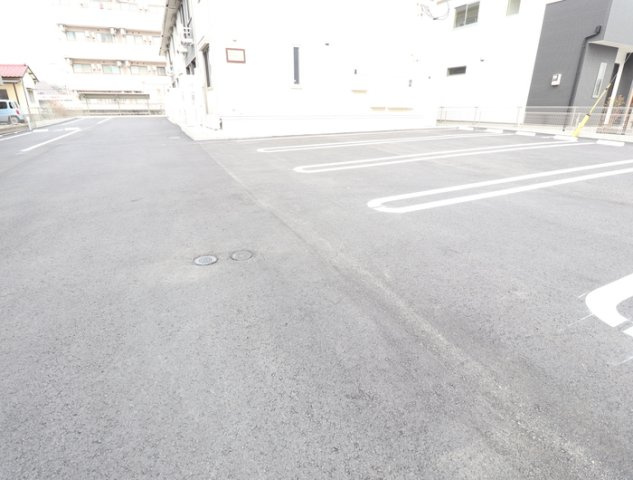熊本市西区花園５丁目のアパートの駐車場