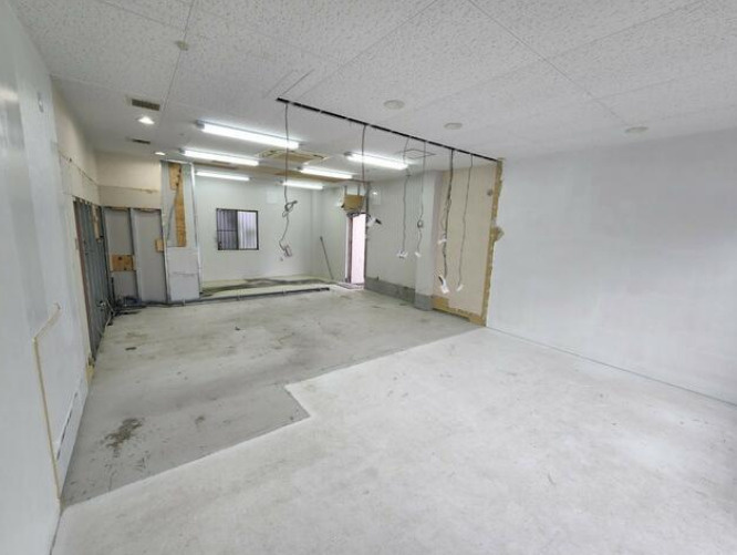 湖南市中央５丁目の店舗事務所の内装|中はこのようになっています