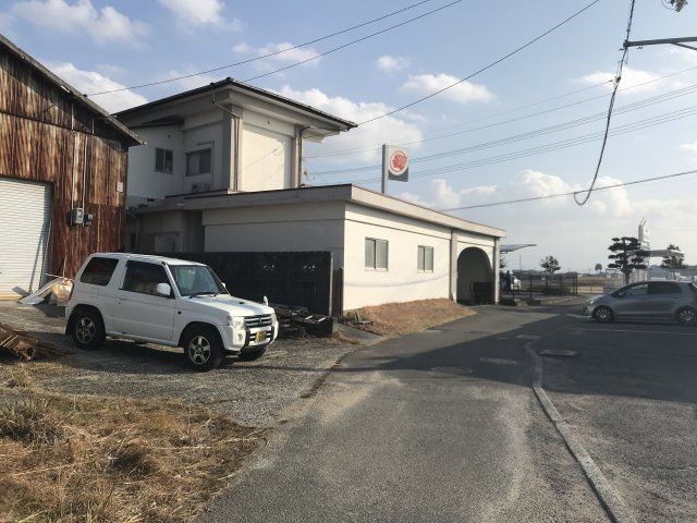松山市太山寺町　売倉庫の外観