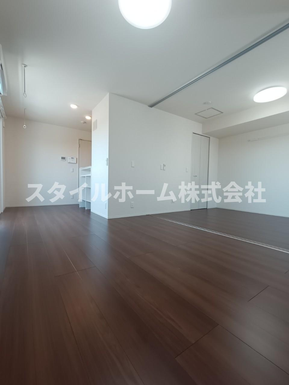 プレミール小坂井の居間・リビング