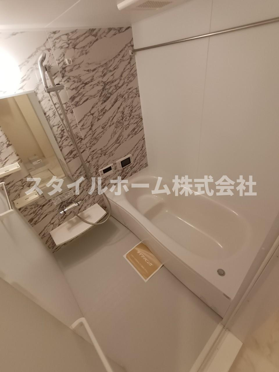プレミール小坂井の浴室