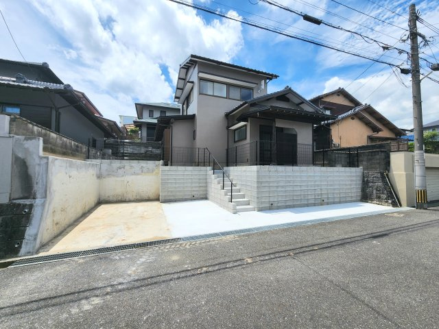 RESET HOUSE－リセットハウス小倉南区朽網西4丁目1期　【小倉南区　中古戸建て】の外観|間もなく完成♪リノベーションで使いやすく生まれ変わりました♪【小倉南区　中古戸建　リノベーション】