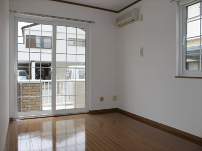 【居間・リビング】 | オーシャン・ハイツ