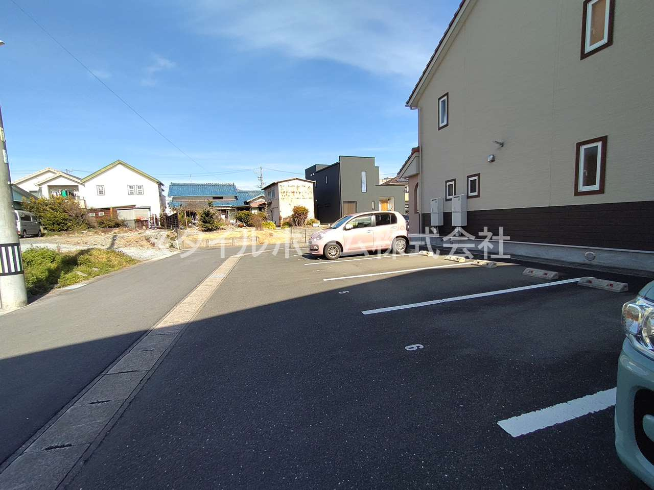 ポピュレールの駐車場