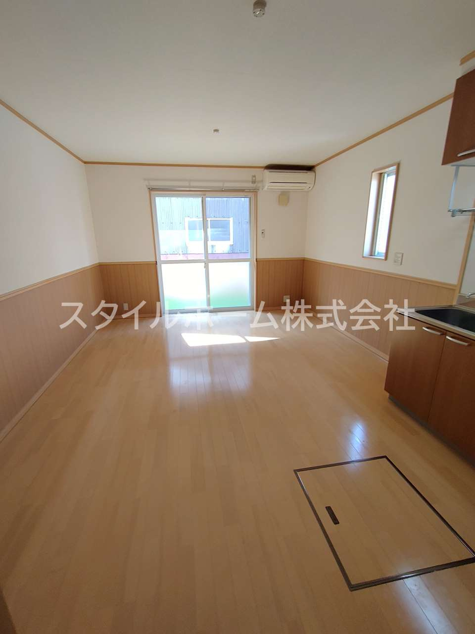 ポピュレールの居間・リビング|別部屋写真です。