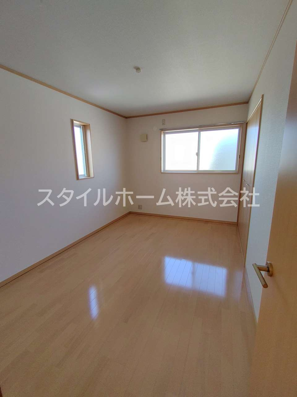 ポピュレールの内装|別部屋写真です。