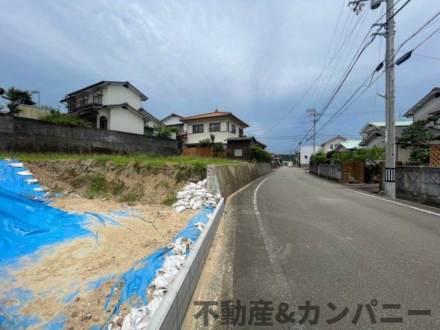 伊予郡砥部町北川毛のおトチ　伊予郡砥部町北川毛売土地の周辺
