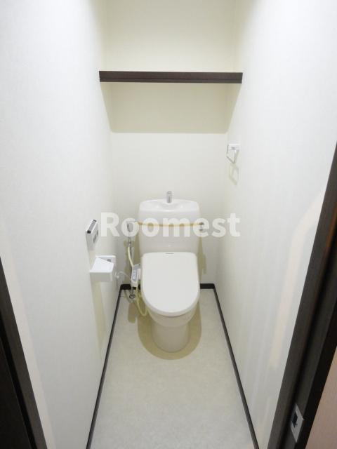 加古川市平岡町中野のアパートのトイレ|シンプルで使いやすいトイレです