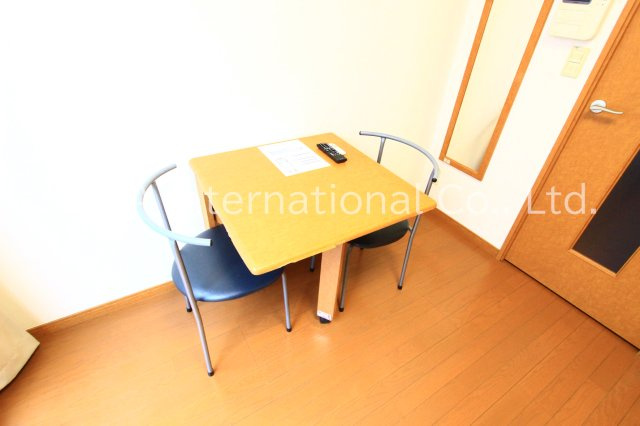 【その他】 | レオパレス房丸 | ※１階のみフローリングとなります