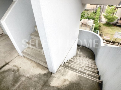 【エントランス】 | グリーンハイツ三円 | 建物の内部です