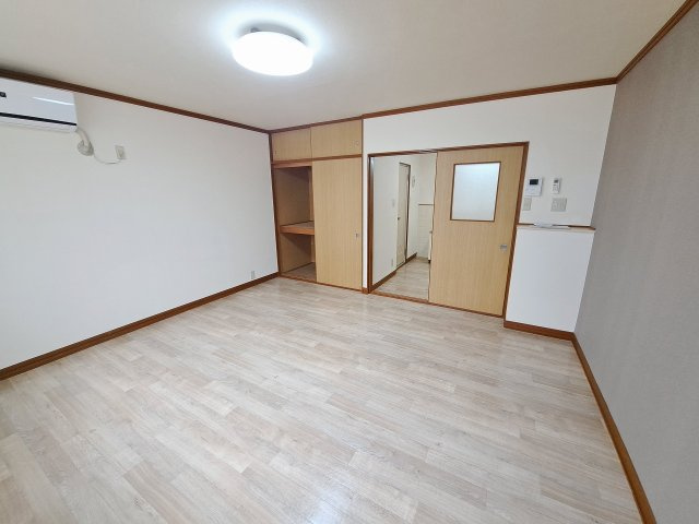 エルム里中の居間・リビング