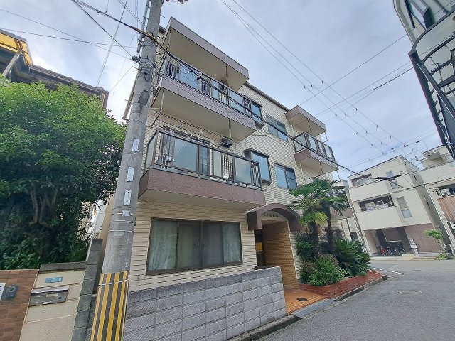 エルム里中の外観