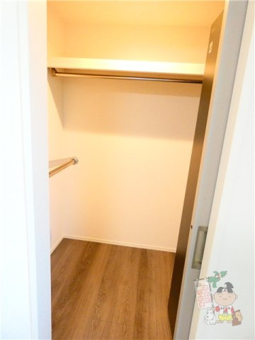 ホワイエ西川原の収納