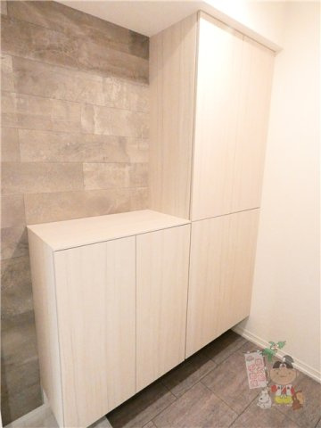 ホワイエ西川原の収納