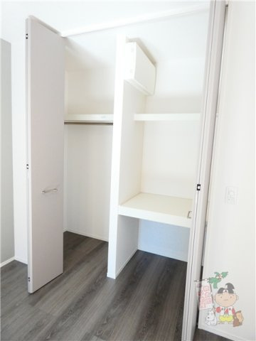 ホワイエ西川原の収納