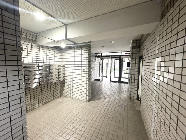 朝日プラザ東九番丁-Ⅱのエントランス