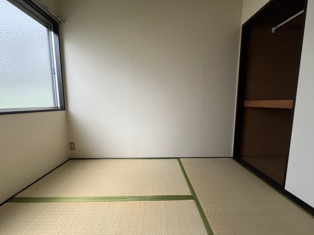 サンコーハイツの和室