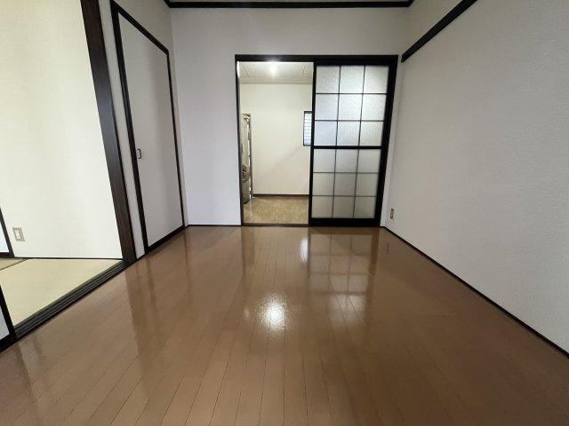 サンコーハイツの居間・リビング