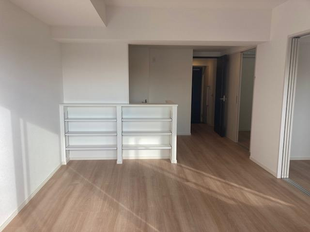 Alivis一之江の洋室