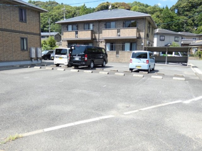 【駐車場】 | アベニュー中山 B棟