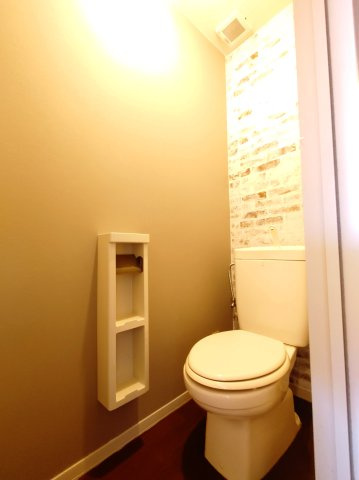 リバーサイド胡Aのトイレ