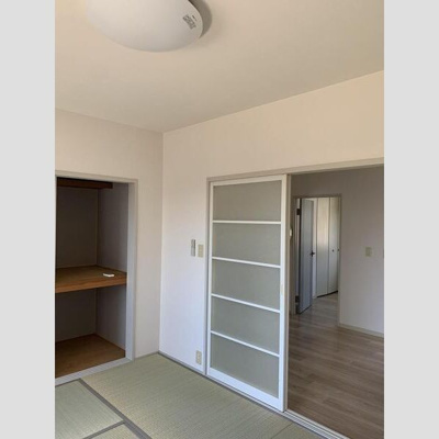 【内装】 | フレグランス枝松・