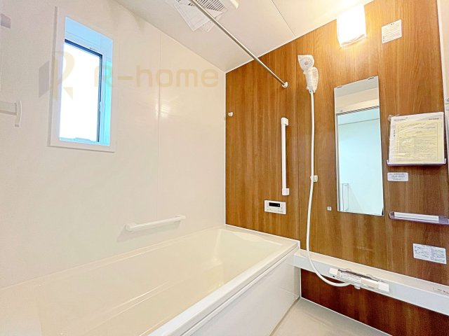 坂東市沓掛23-P1　新築戸建て　2号棟の浴室|1日の疲れをゆったり癒せる1坪タイプ♪浴室乾燥暖房機で快適な入浴タイムが過ごせます♪